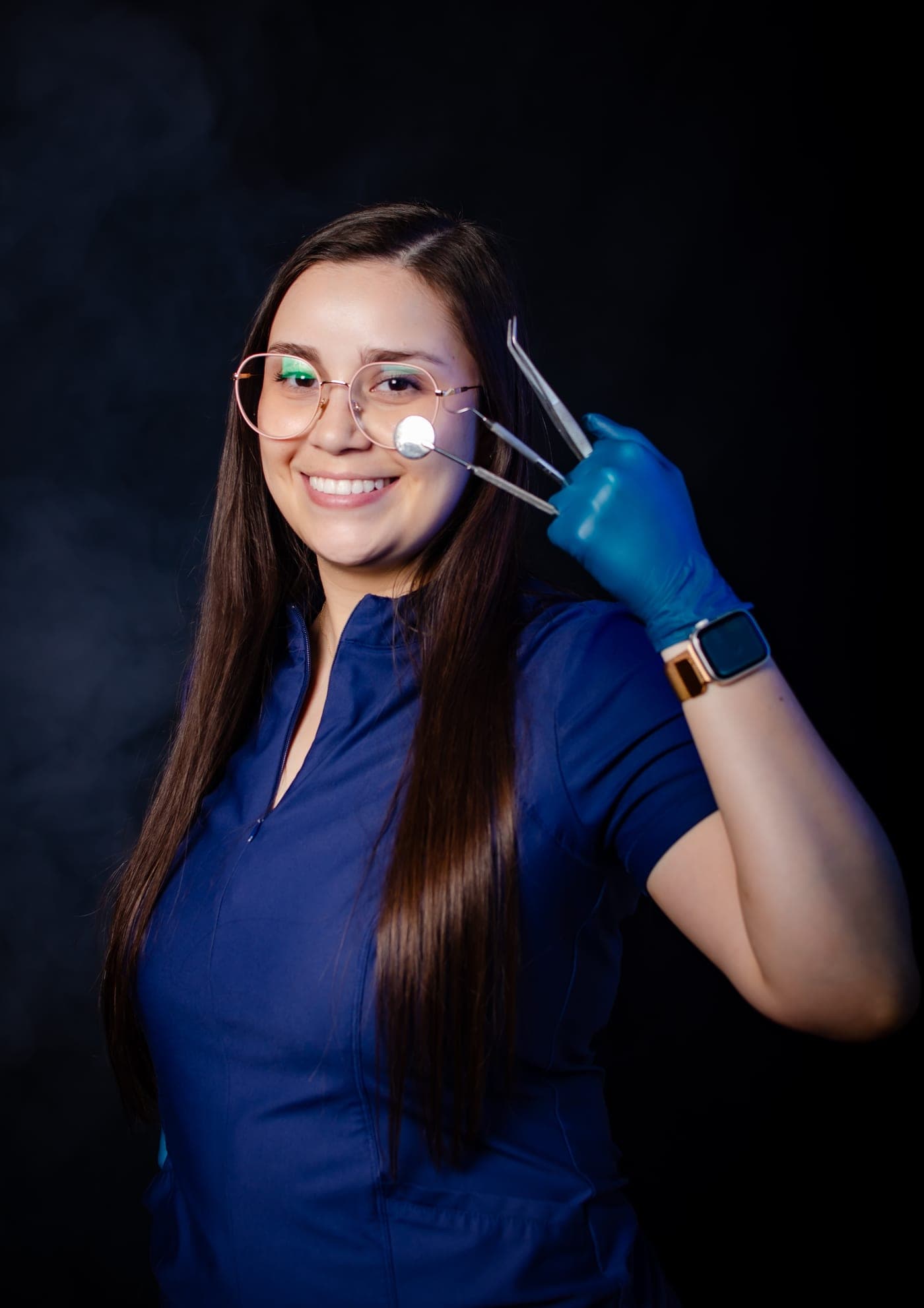Dra. Karen Mora, cirujana dental